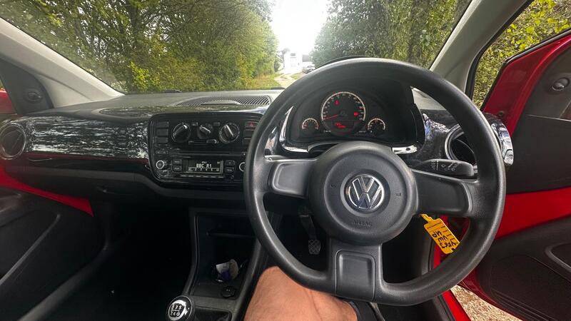 2013 Volkswagen up! — photo 10