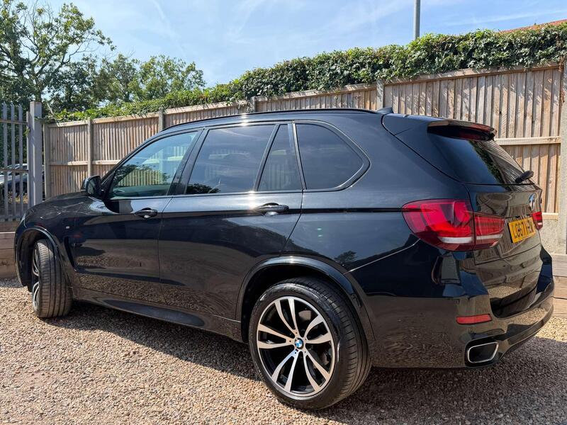 BMW X5 view 7