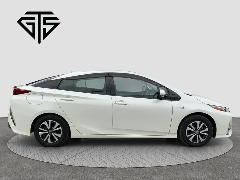 Toyota Prius view 2