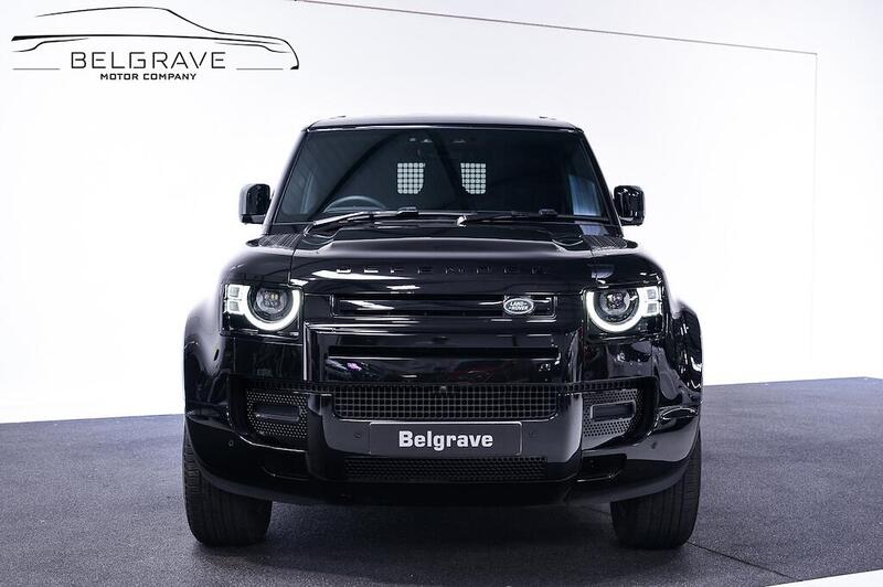 Land Rover Defender view 4