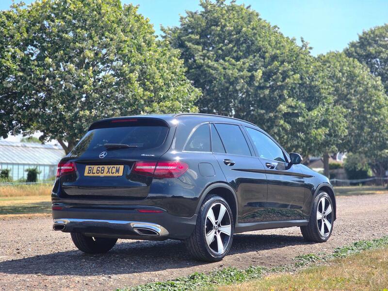 Mercedes-Benz GLC view 6