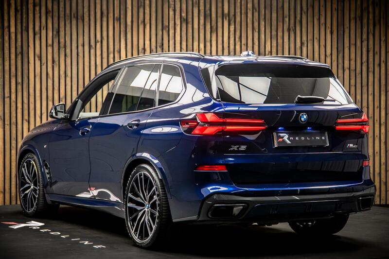 BMW X5 view 3