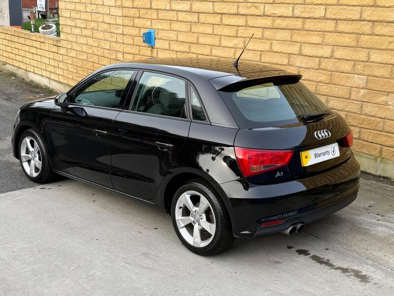 Audi A1 view 3