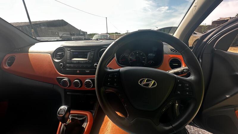2015 Hyundai i10 — photo 11