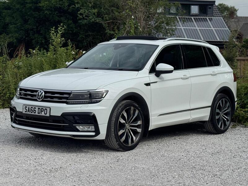 Volkswagen Tiguan view 5