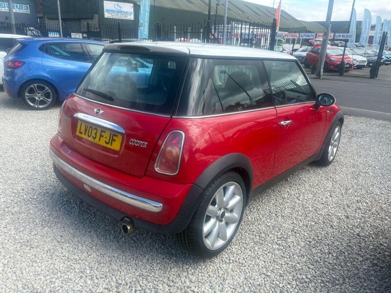 Mini Cooper view 6