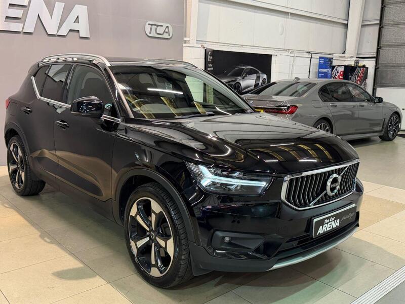 Volvo XC40 view 5