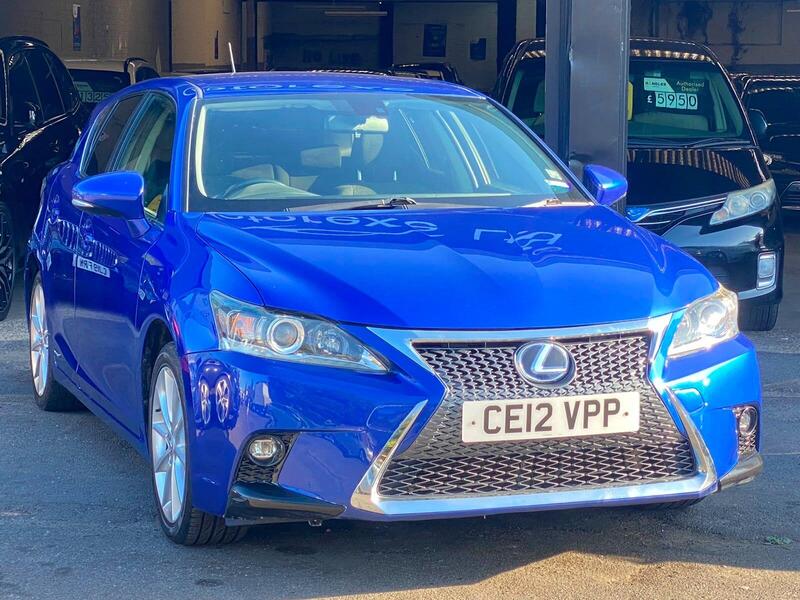 Lexus CT view 2