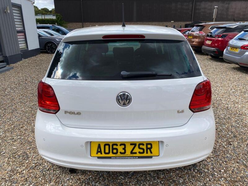 Volkswagen Polo view 6