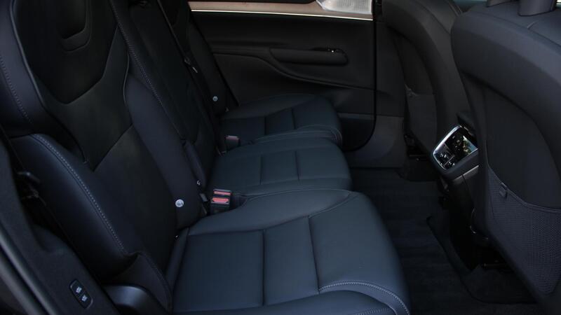 Volvo Ex90 view 6