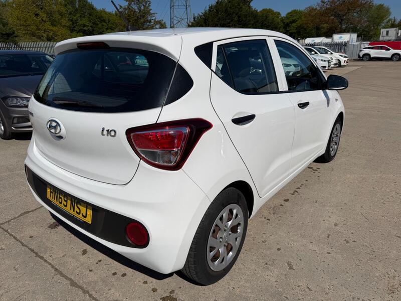 Hyundai I10 view 5