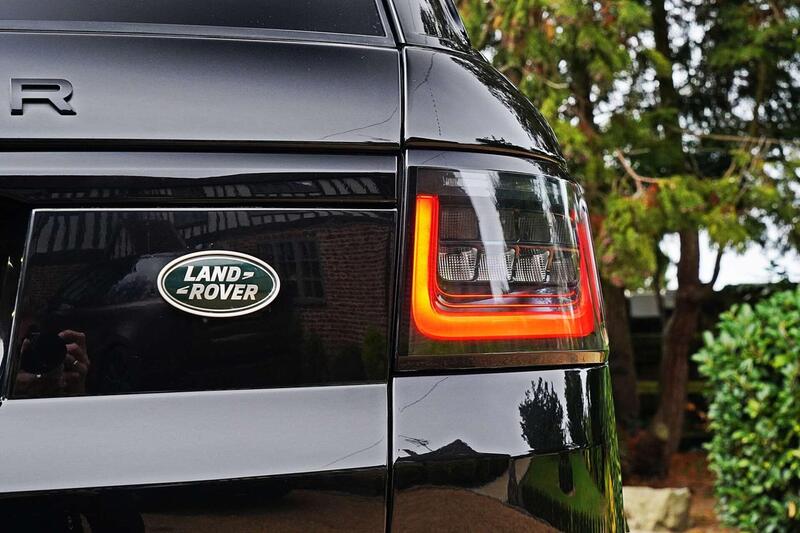Land Rover Range Rover Sport view 3