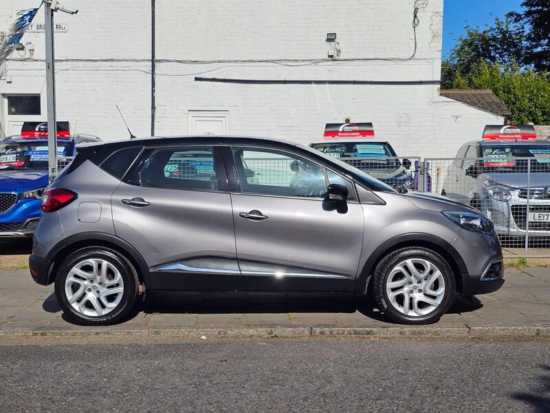 Renault Captur view 2