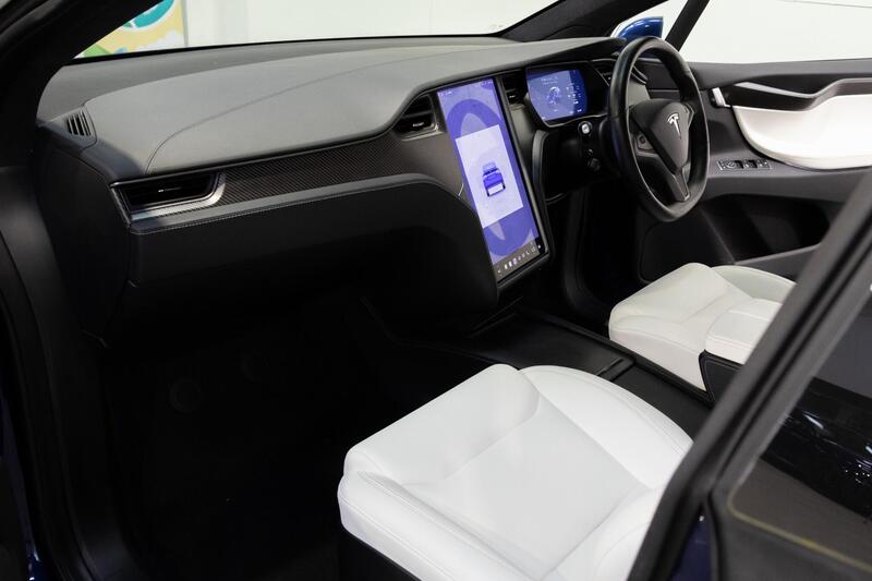 Tesla Model X view 4