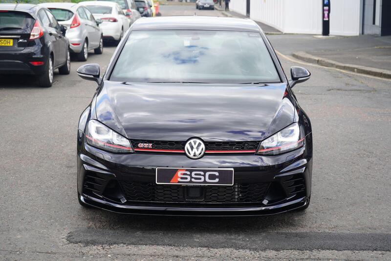Volkswagen Golf view 5