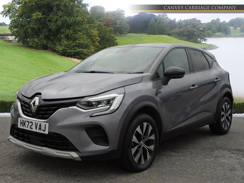 Renault Captur view 2