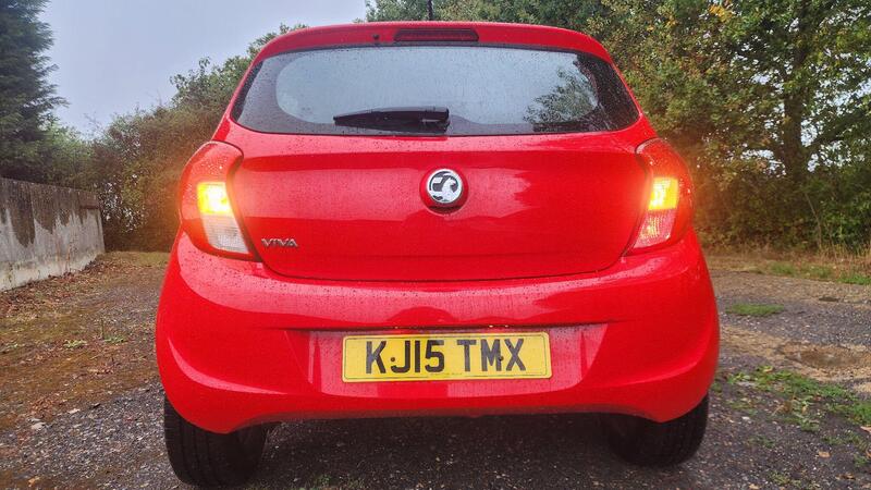 2015 Vauxhall Viva — photo 8