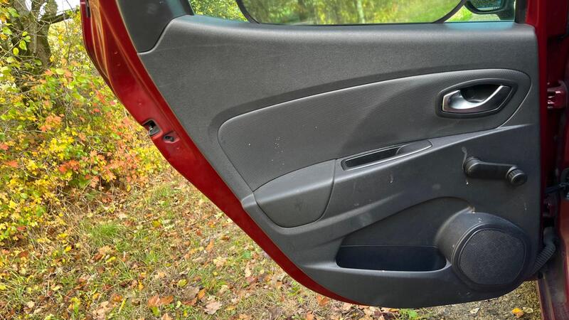 2019 Renault Clio — photo 48