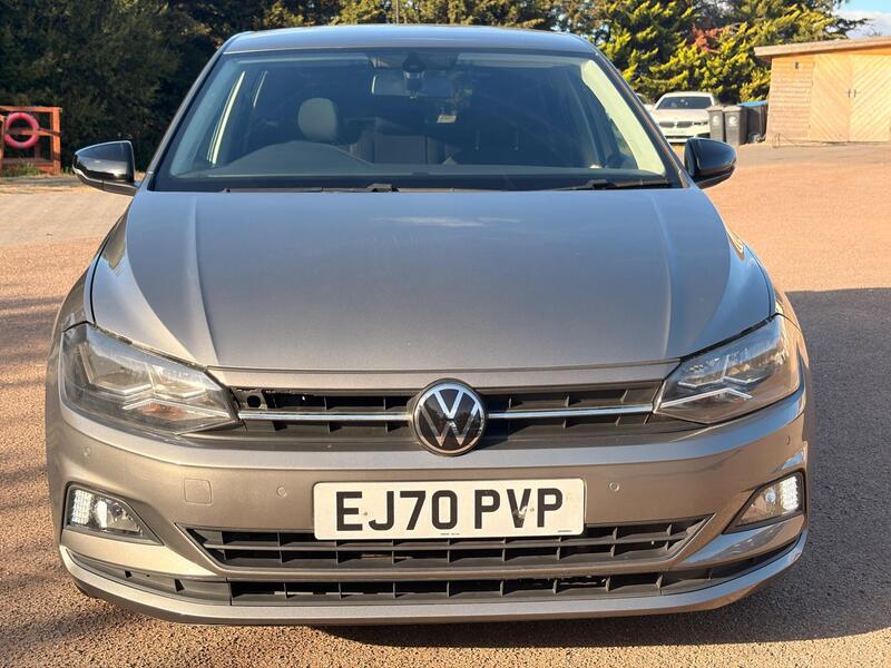 Volkswagen Polo view 2