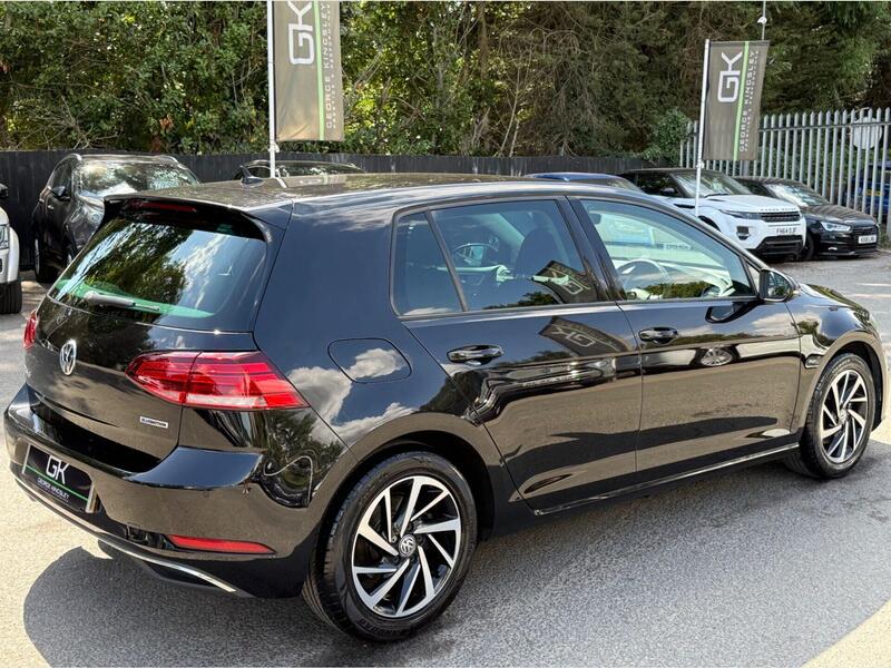Volkswagen Golf view 6