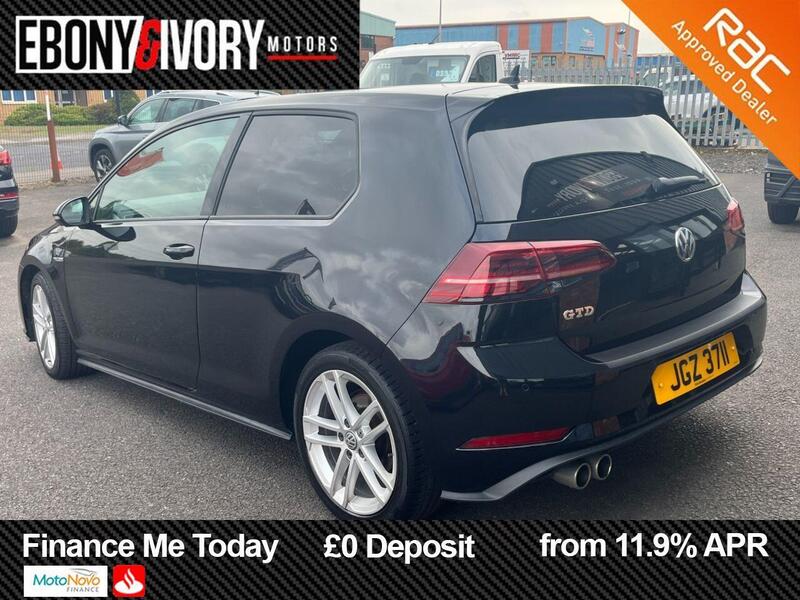 Volkswagen Golf view 3