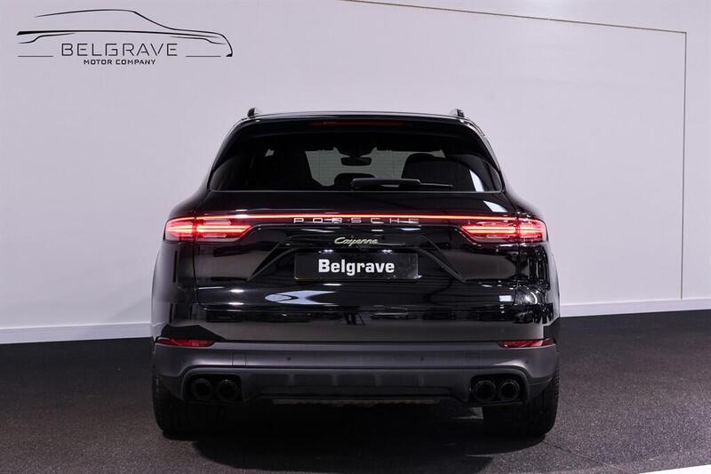 Porsche Cayenne view 6