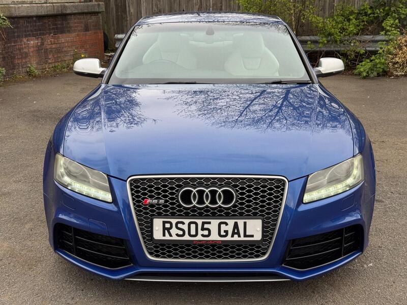 Audi Audi RS5 view 3