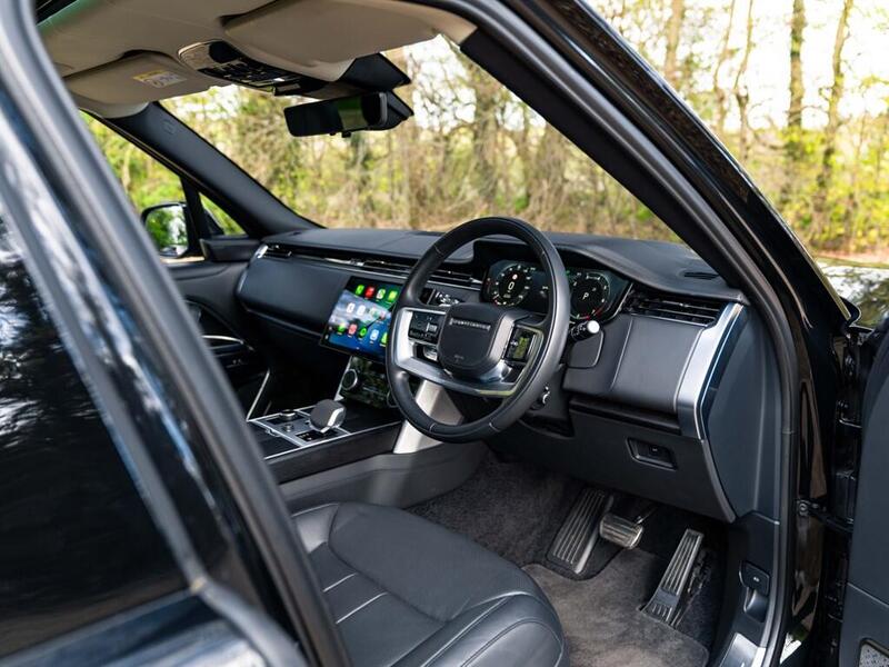 Land Rover Range Rover view 4