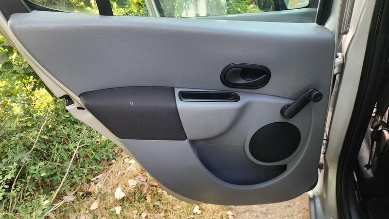 2009 Renault Modus — photo 37