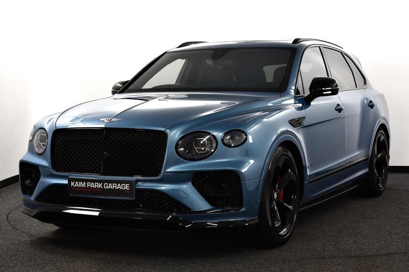 Bentley Bentayga view 3