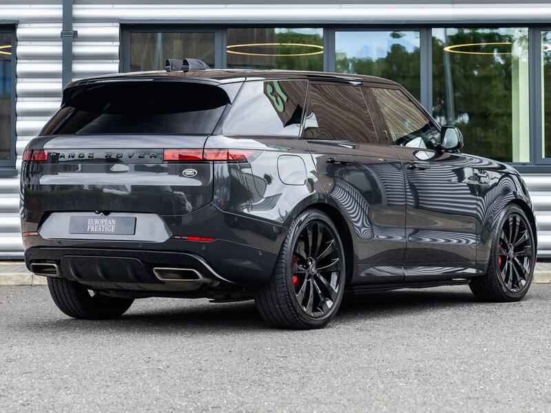 Land Rover Range Rover Sport view 3
