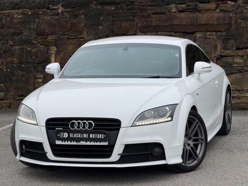 Audi TT view 3