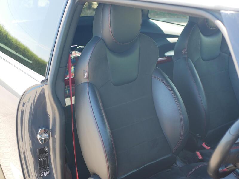 Mini Hatch view 3
