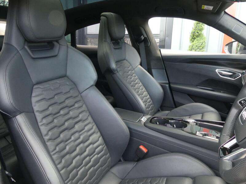 Audi E-Tron GT view 3