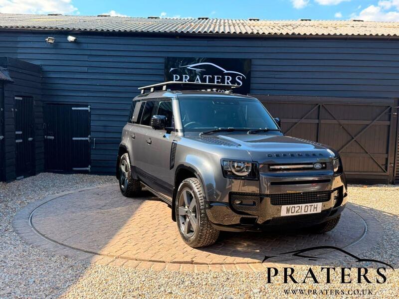 Land Rover Defender view 3