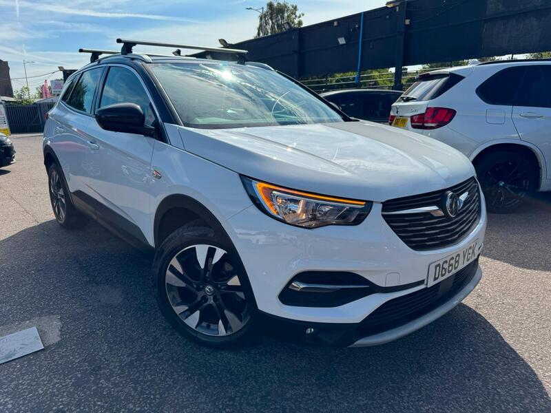 Vauxhall Grandland X view 5