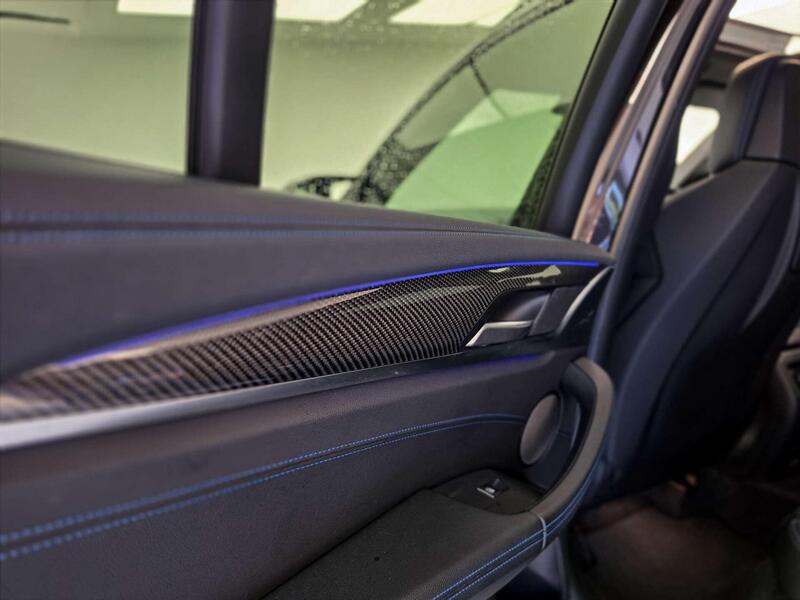 BMW X3 view 5