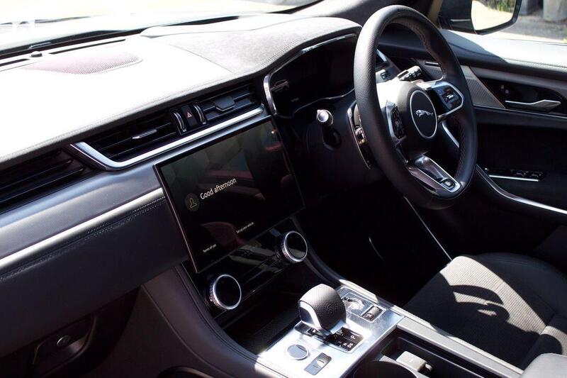 Jaguar F-Pace view 5