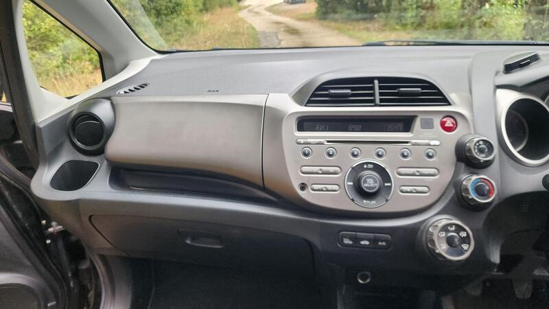 2010 Honda Jazz — photo 26
