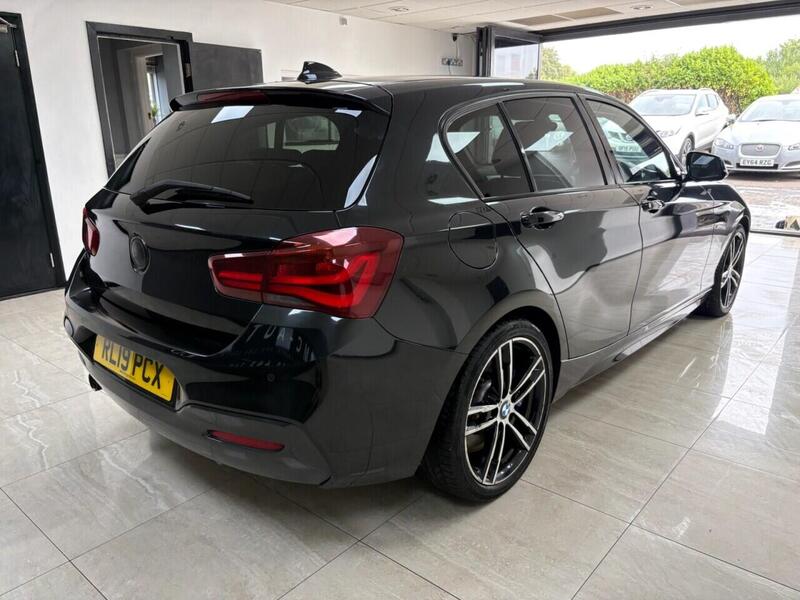 BMW 1 Series view 3