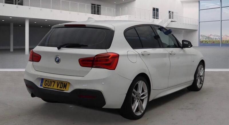 BMW 1 Series view 4