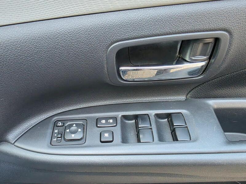 Mitsubishi Outlander 2.0h 12kWh GX4h CVT 4WD Euro 5 (s/s) 5dr thumbnail 22