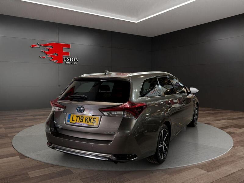 Toyota Auris view 7