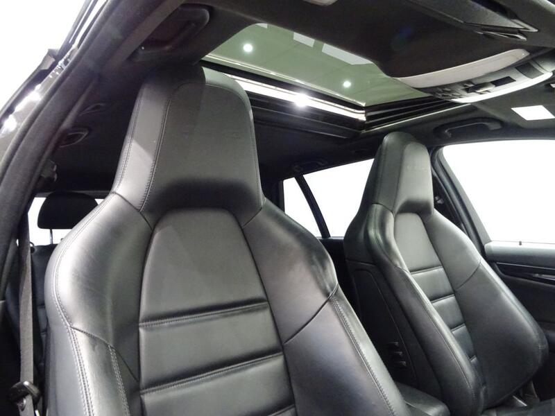 Mercedes-Benz C-Class view 79