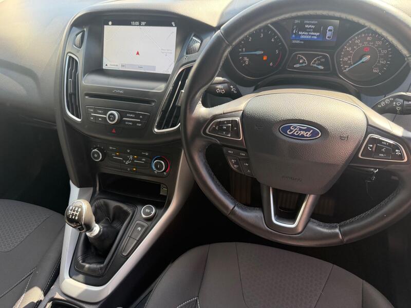 Ford Focus view 2