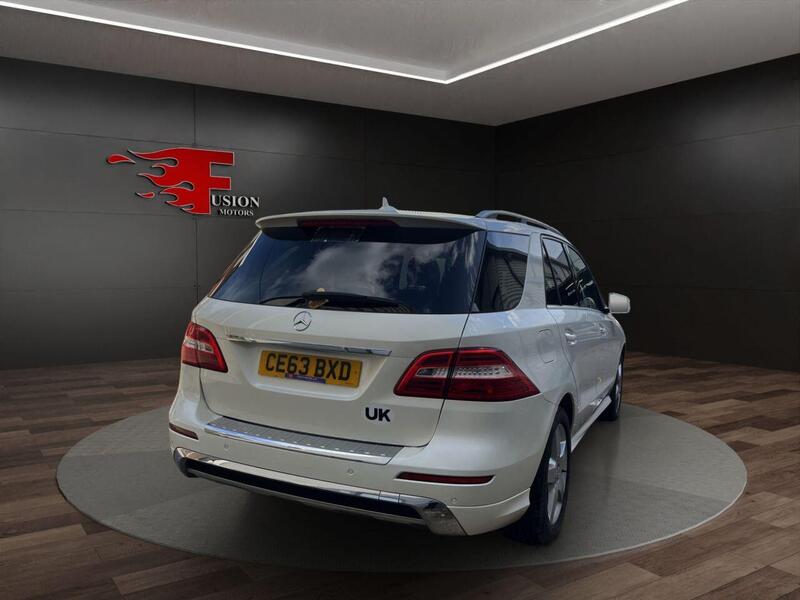 Mercedes-Benz M Class view 7