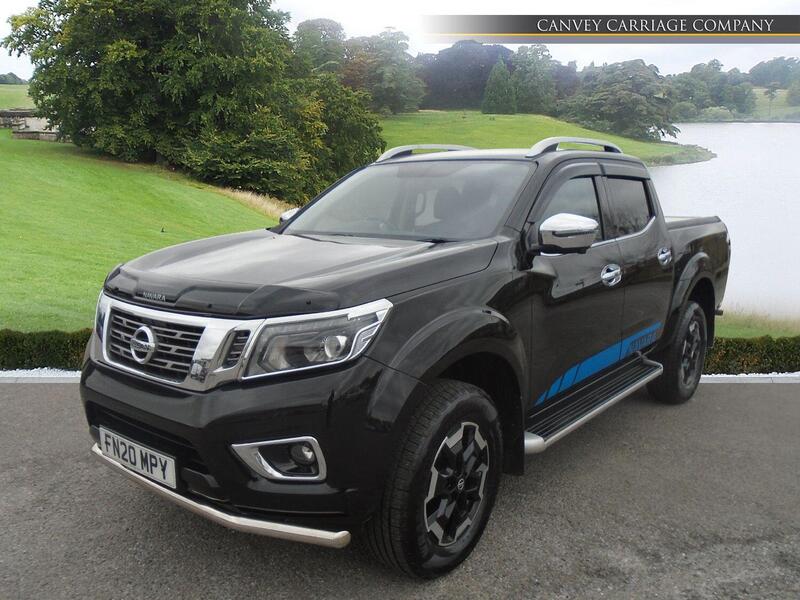 Nissan Navara view 2