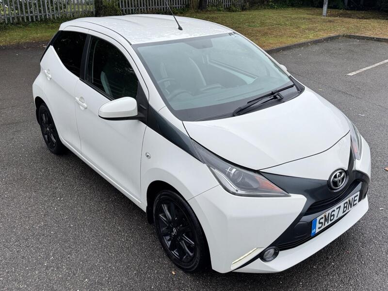 Toyota Aygo view 3