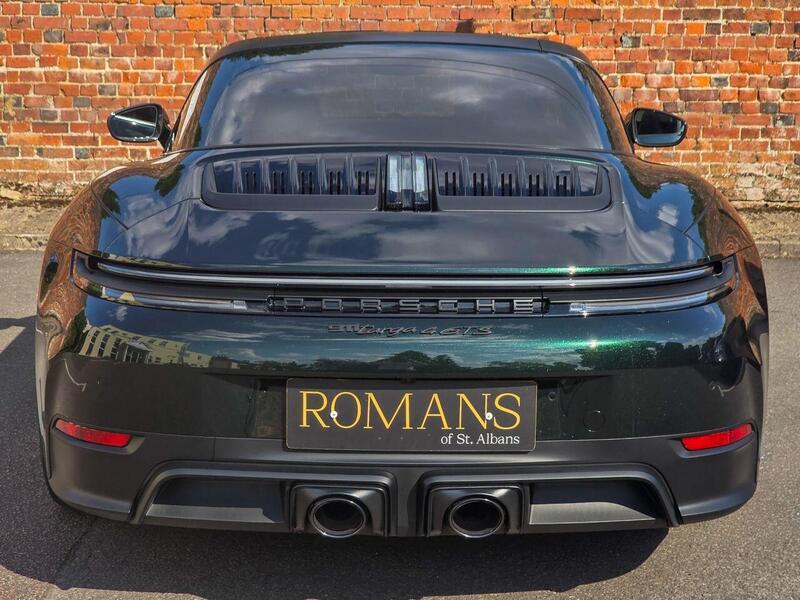 Porsche 911 view 5