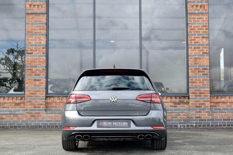 Volkswagen Golf view 6
